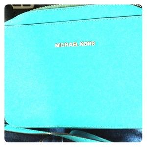 Michael Kors Tiffany blue crossbag